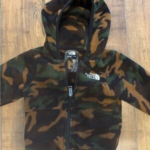 Camo North Face 6-12m